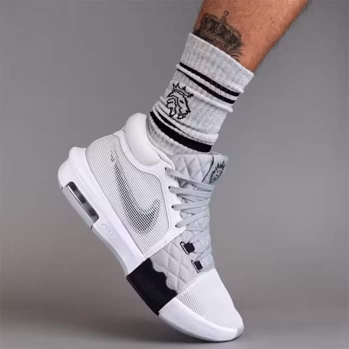 Кроссовки Nike M LEBRON WITNESS VIII - 8