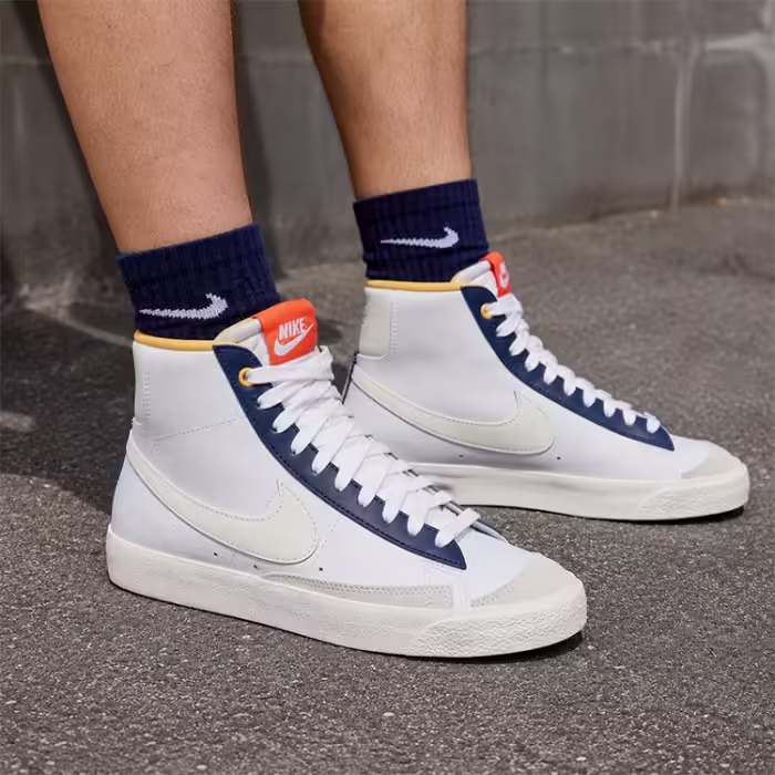 Incaltaminte Sport Nike BLAZER MID 77 BG - 9