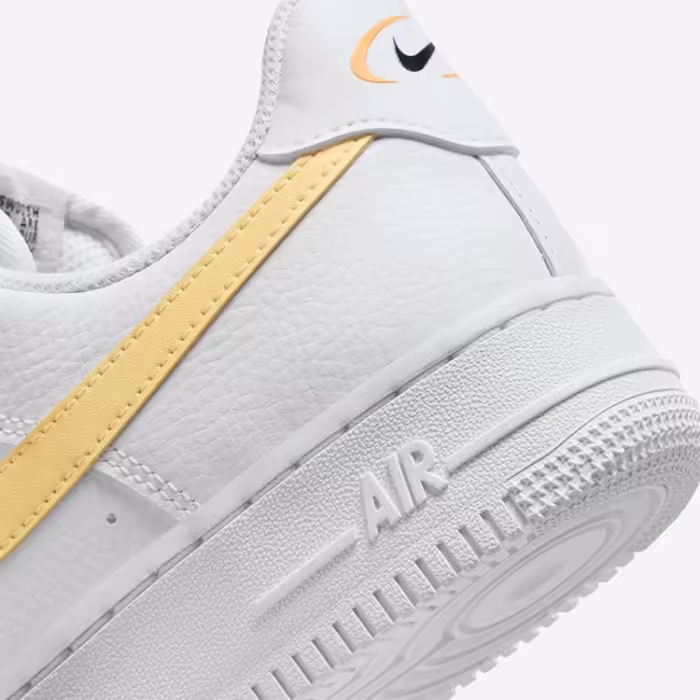 Кроссовки Nike WMNS NK AIR FORCE 1 07 - 7