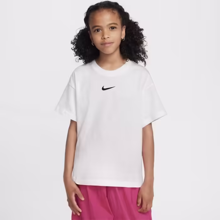 Футболка Nike Sportswear Essential