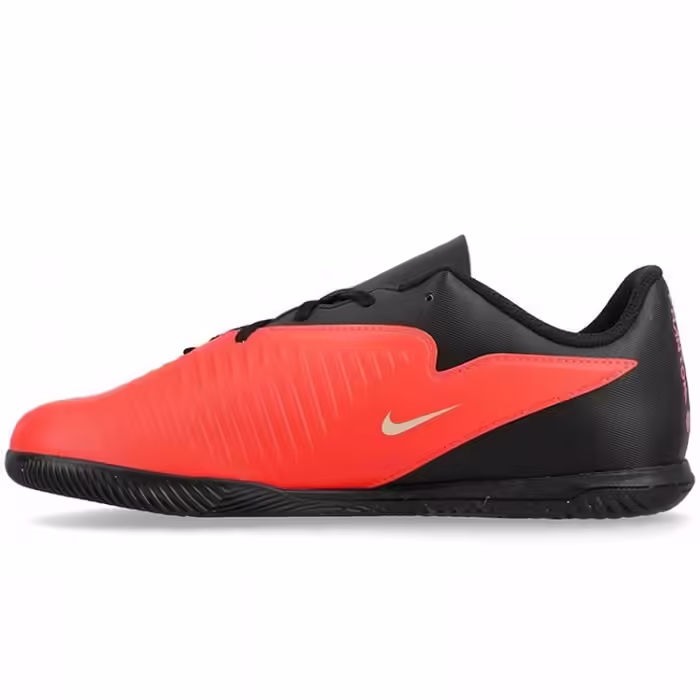 Бутсы Nike PHANTOM 6 LOW CLUB IC Красный 36.5 - 2