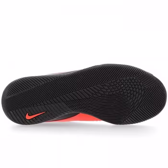 Бутсы Nike PHANTOM 6 LOW CLUB IC Красный 36.5 - 4