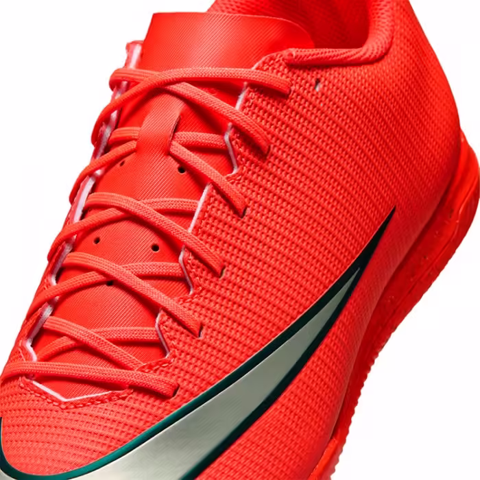 Ghete pentru fotbal Nike  Mercurial Vapor 17 Club IC - 6