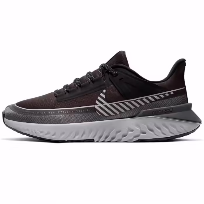 Кроссовки Nike W LEGEND REACT 2 SHIELD Черный 42