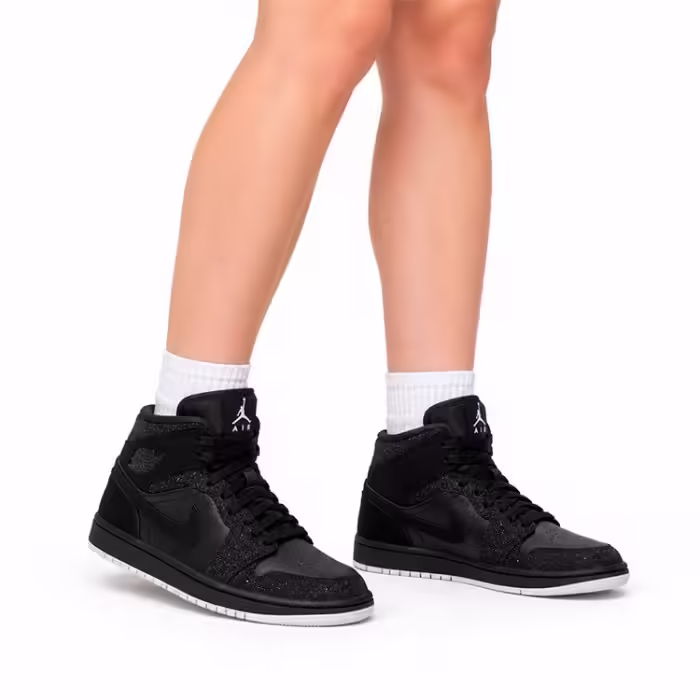 Incaltaminte Sport Nike AIR JORDAN 1 MID - 7