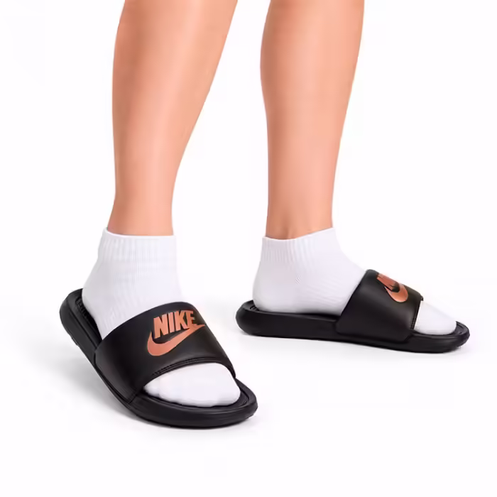 Шлепанцы Nike W NIKE VICTORI ONE SLIDE - 7