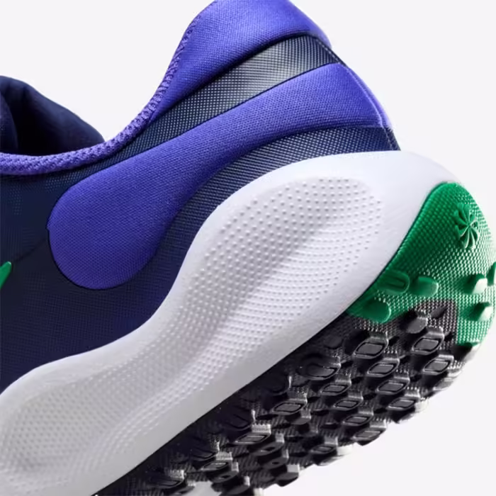 Кроссовки Nike REVOLUTION 7 (GS) - 6