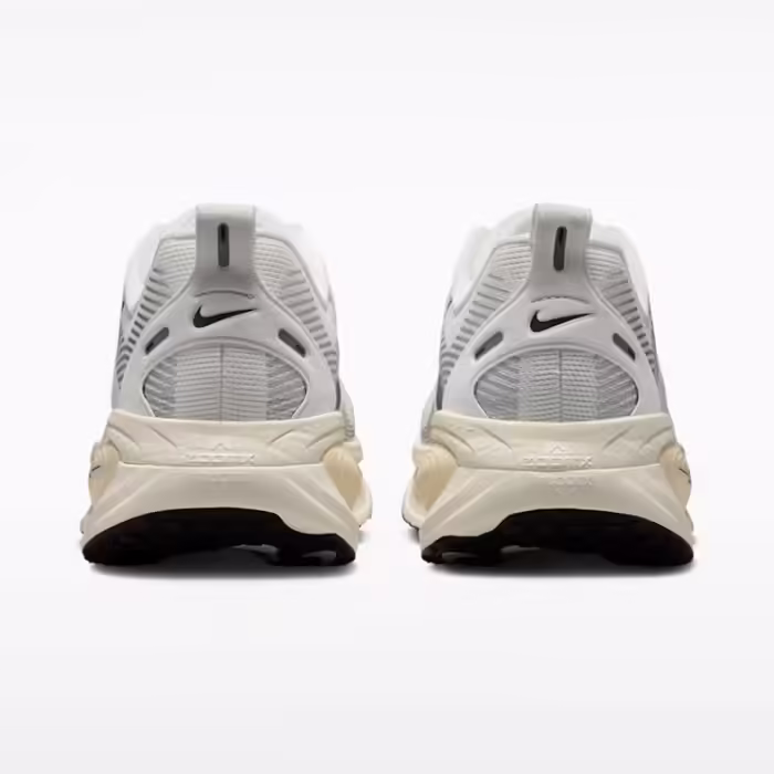 Incaltaminte Sport Nike VOMERO 18 Bej 41 - 10