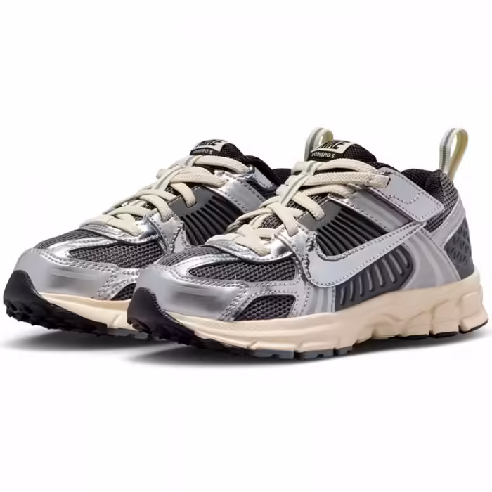 Incaltaminte Sport Nike VOMERO 5 - 6
