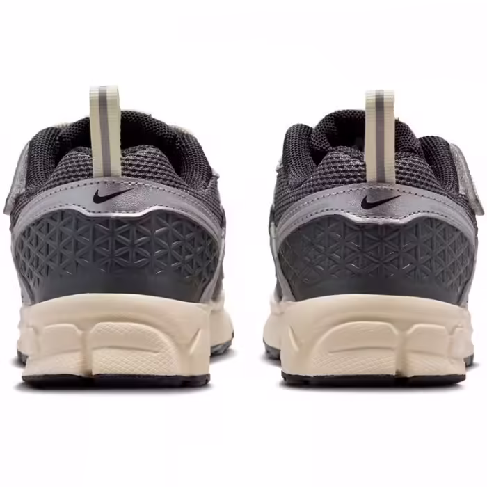 Incaltaminte Sport Nike VOMERO 5 - 7