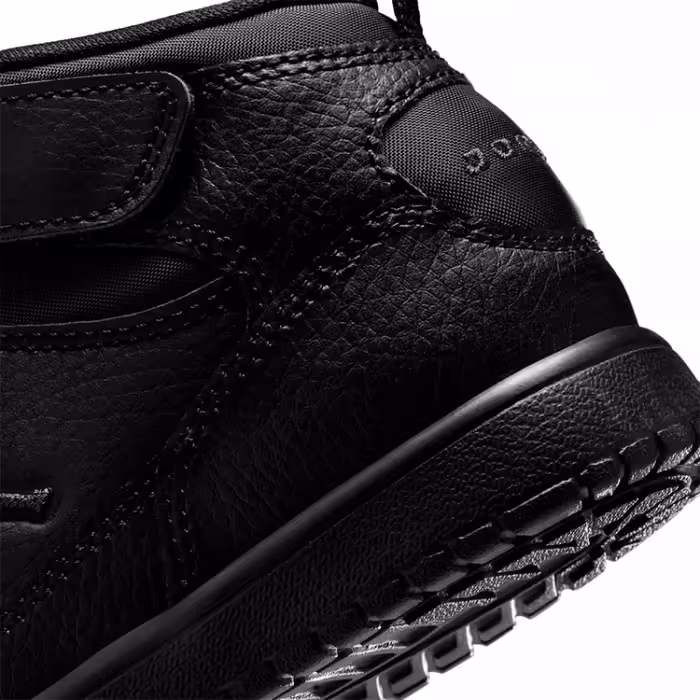 Incaltaminte Sport Nike JORDAN COURT CONNECT MID - 8