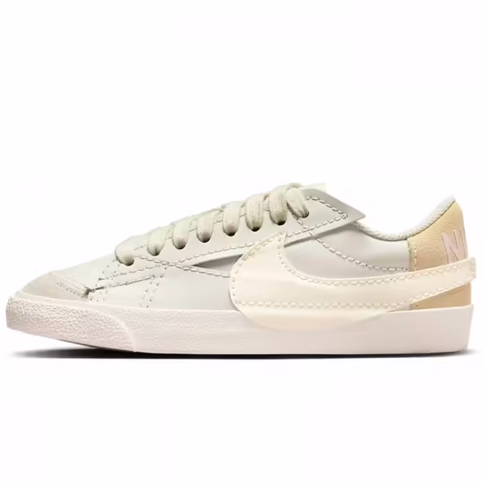 Incaltaminte Sport Nike WMNS BLAZER LOW 77 JUMBO