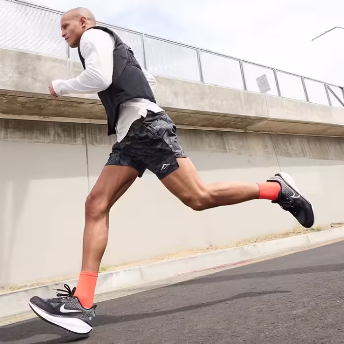 Incaltaminte Sport Nike VOMERO 17 - 4