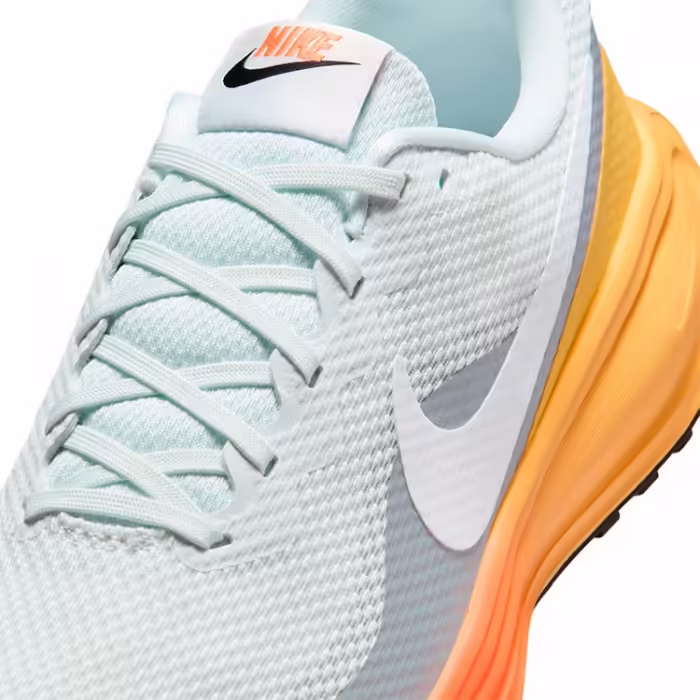 Кроссовки Nike REVOLUTION 8 - 8