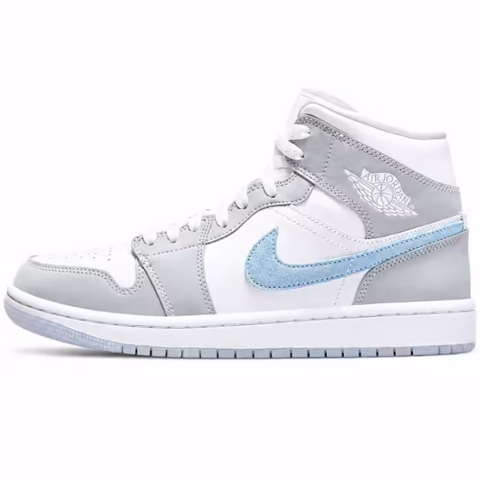 Incaltaminte Sport Nike WMNS AIR JORDAN 1 MID