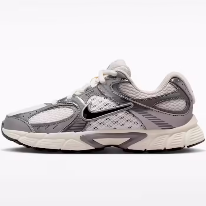 Кроссовки Nike V5 RNR Белый 40