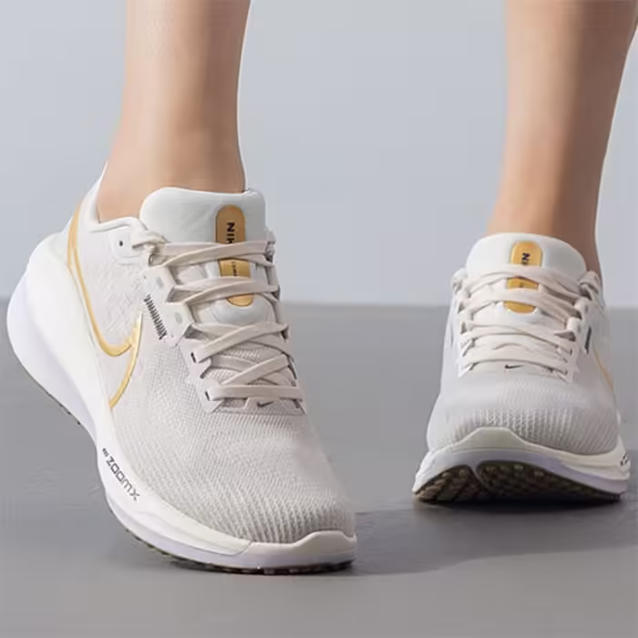 Кроссовки Nike W VOMERO 17 - 8