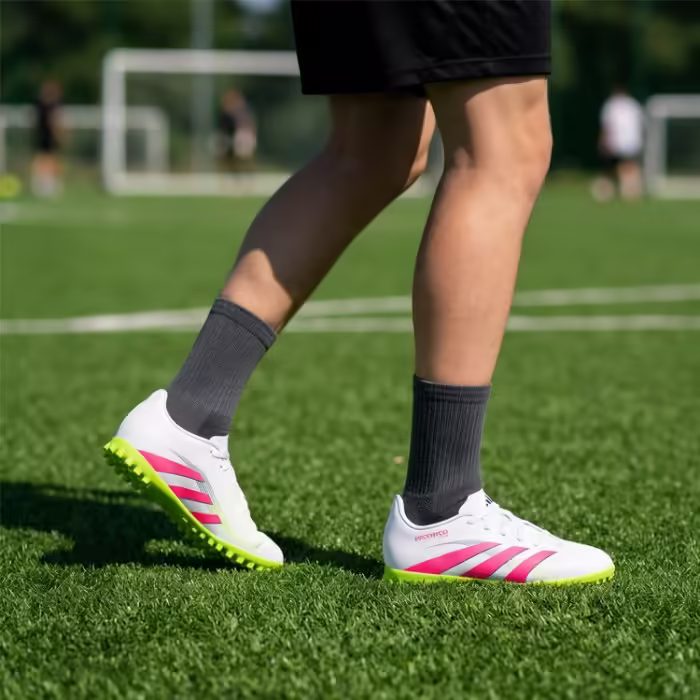 Ghete pentu fotbal Adidas PREDATOR CLUB TF J - 9
