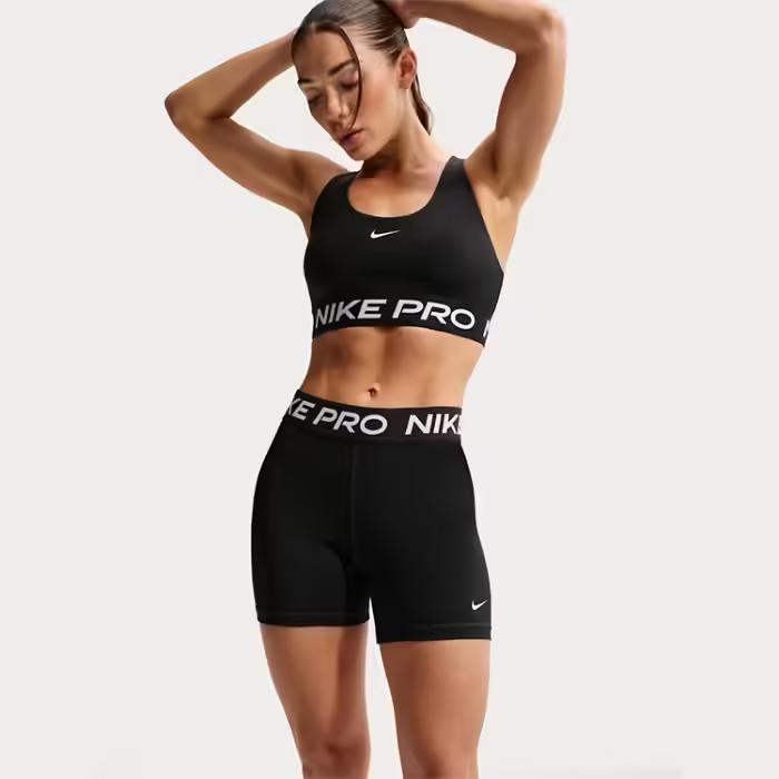 Sorti Nike W NP 365 SHORT 5IN - 6