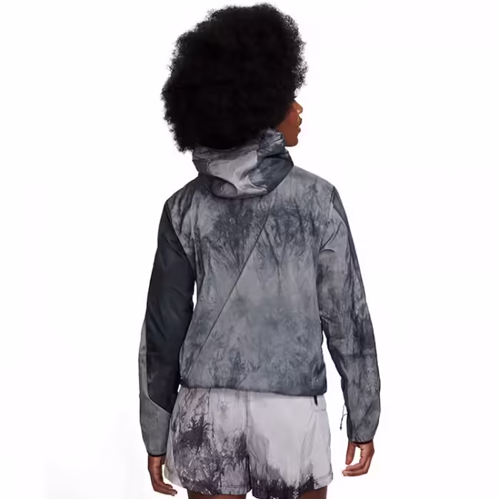 Ветровка Nike W NK TRAIL REPEL JKT - 2