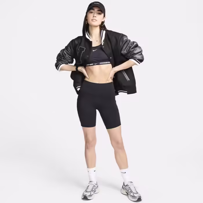 Sorti Nike W NK DF ONE HR 8IN PKT SHORT - 7