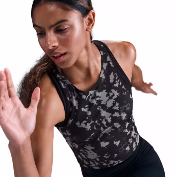 Майка Nike W NK ONE FITTED DF TANK AOP - 4