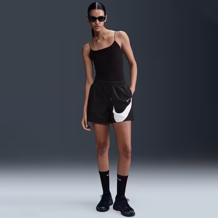 Sorti Nike W NSW CLS WVN MR 5 LOGO SHORT - 5
