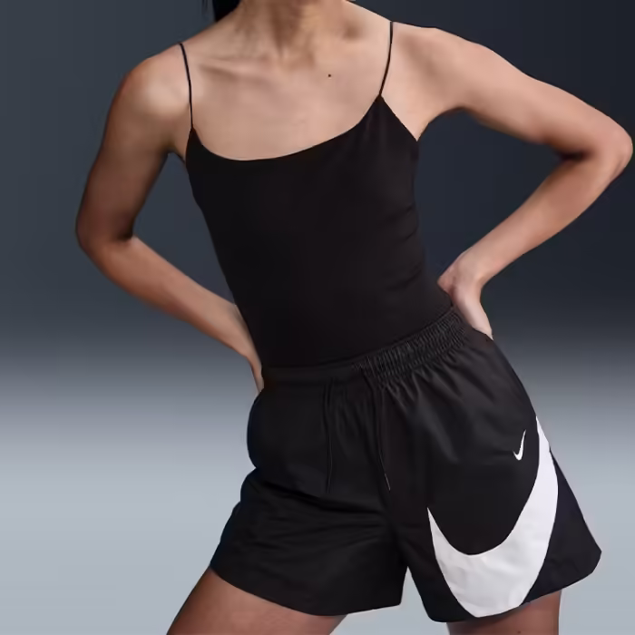 Sorti Nike W NSW CLS WVN MR 5 LOGO SHORT - 7