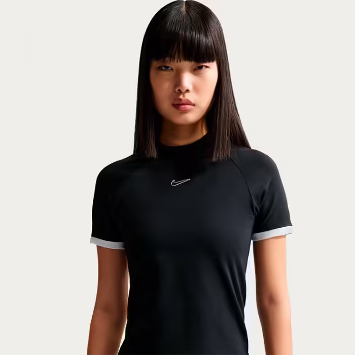 Футболка Nike Sportswear