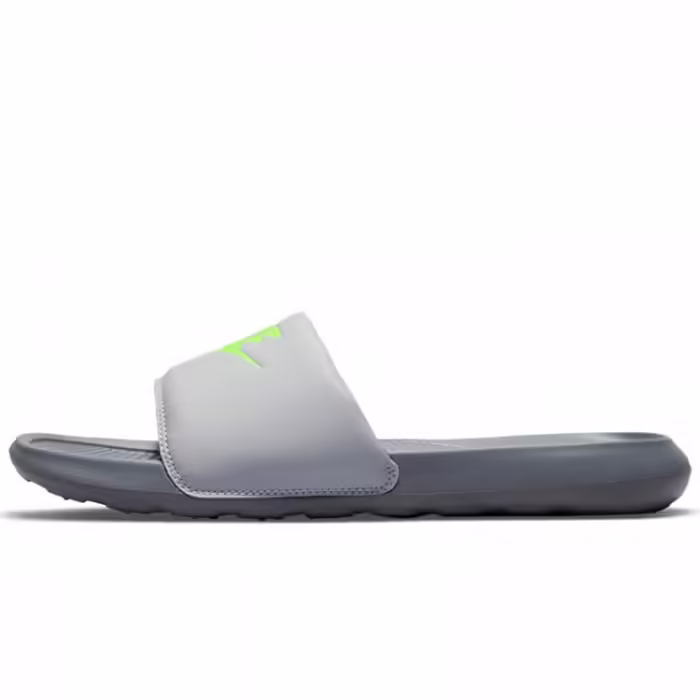 Slapi Nike VICTORI ONE SLIDE