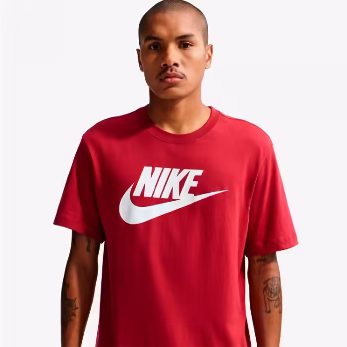 Футболка Nike Sportswear