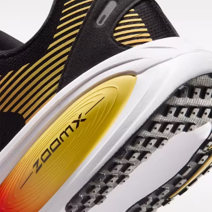 Incaltaminte Sport Nike VOMERO 18 - 3