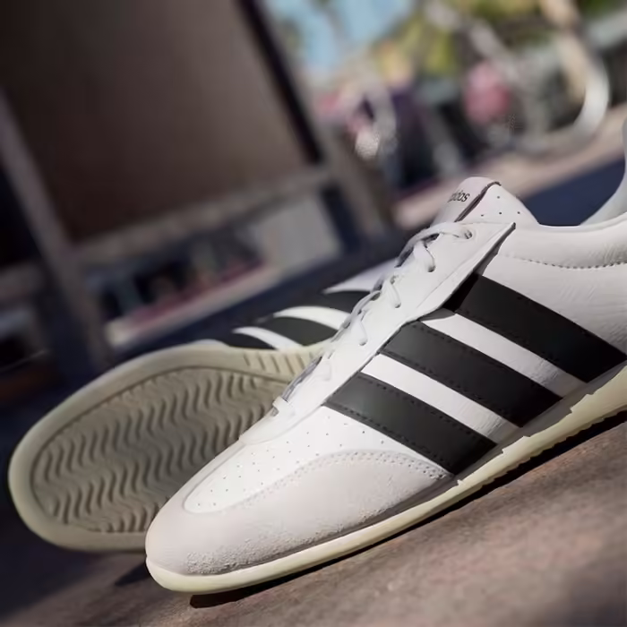 Incaltaminte Sport Adidas BARREDA LO - 10