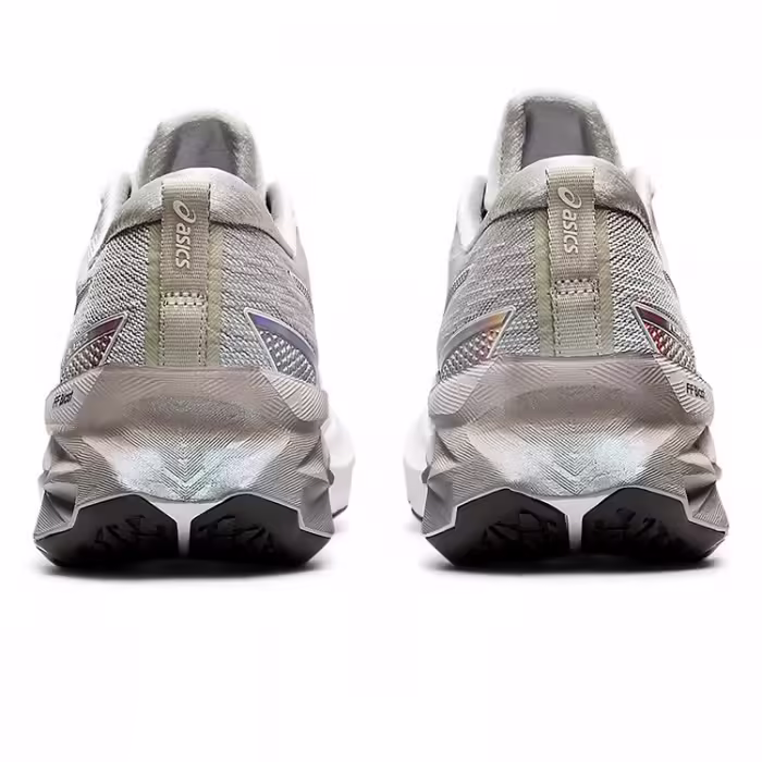 Кроссовки Asics NOVABLAST 2 - 4