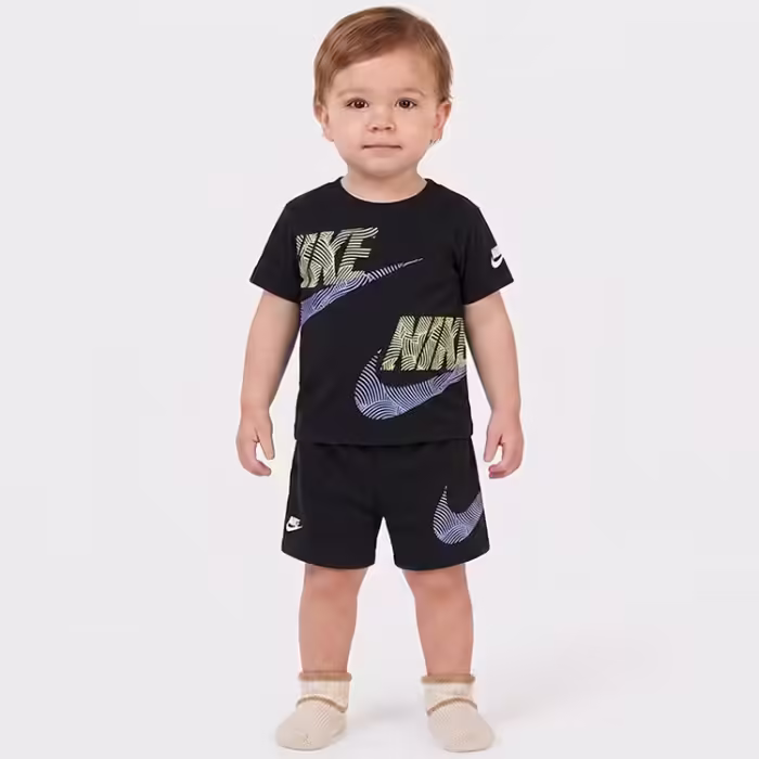 Набор футболка + шорты Nike RELAXED SET
