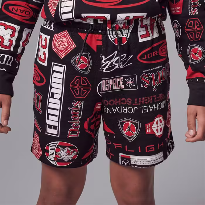 Sorti Nike JDB MJ ESSENTIALS FT AOP SHORT - 6