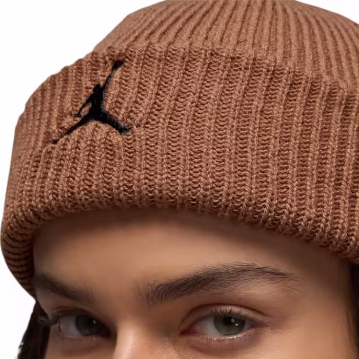 Шапка Nike U J TERRA BEANIE ESS - 4