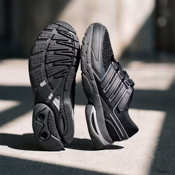 Incaltaminte Sport Adidas ADISTAR CONTROL 5 MARY JANE Gri 37.5 - 10