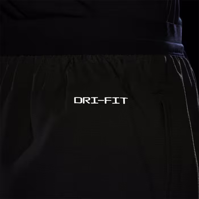 Sorti Nike B NK DF MULTI TECH SHORT Hachi S - 2