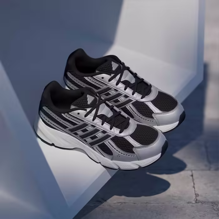 Incaltaminte Sport Adidas TECHNOCHAOS 2000 - 9