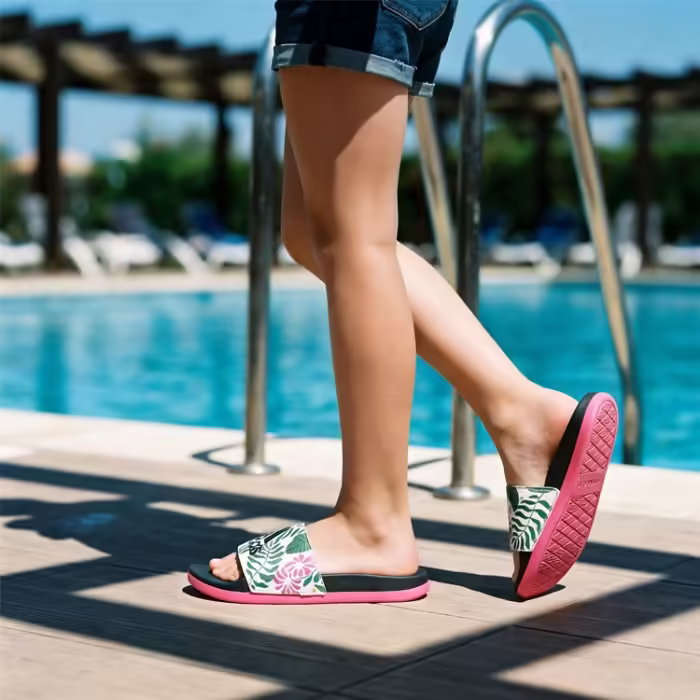 Шлепанцы Adidas ADILETTE COMFORT K - 2