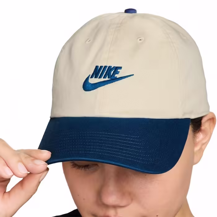 Chipiu Nike CLUB UNSTRUCTURED FUTURA WASH Bej One size - 7