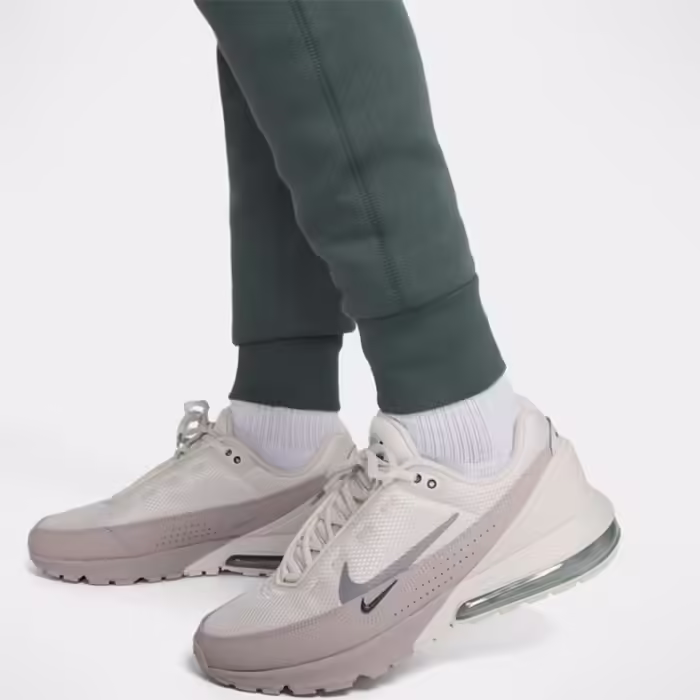 Pantaloni Nike M NK TCH FLC JGGR Verde XXL - 2