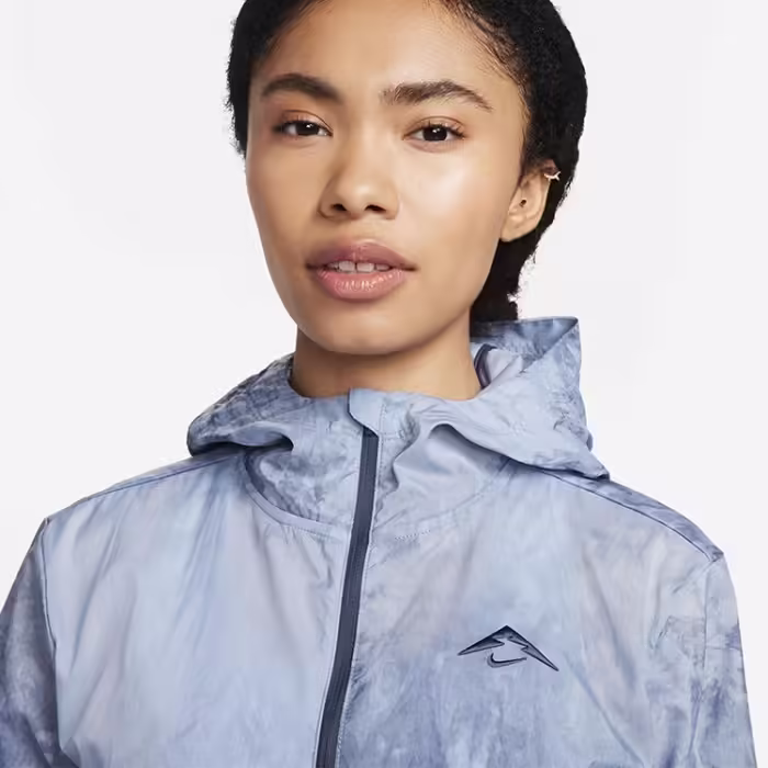 Ветровка Nike W NK TRAIL REPEL JKT Голубой XS - 9
