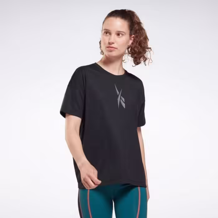 Футболка Reebok TS Graphic Tee Q4 - 2