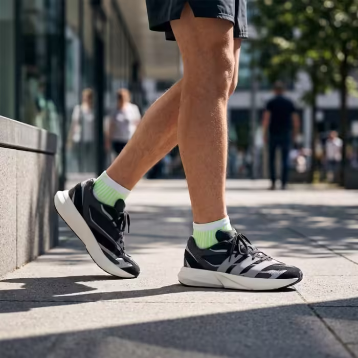 Incaltaminte Sport Adidas LIGHTBLAZE - 9