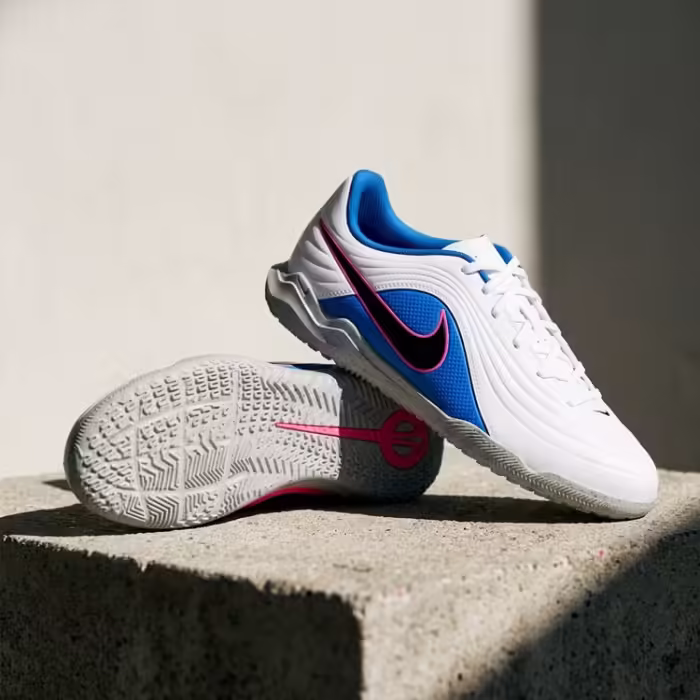 Ghete pentru fotbal Nike Tiempo Maestro Club IC - 10