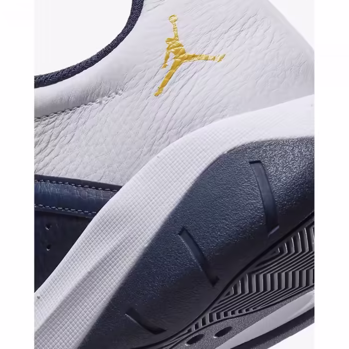 Кроссовки Nike AIR JORDAN 11 CMFT LOW - 3