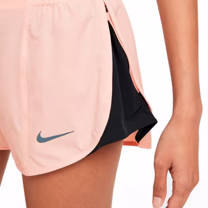 Sorti Nike W NK RUN DVN TEMPO LX SHORT - 6