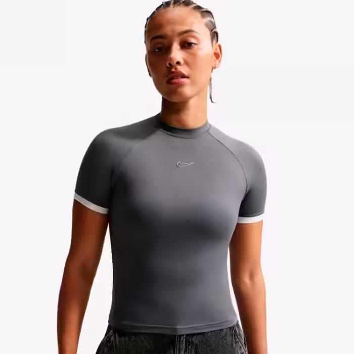 Футболка Nike Sportswear